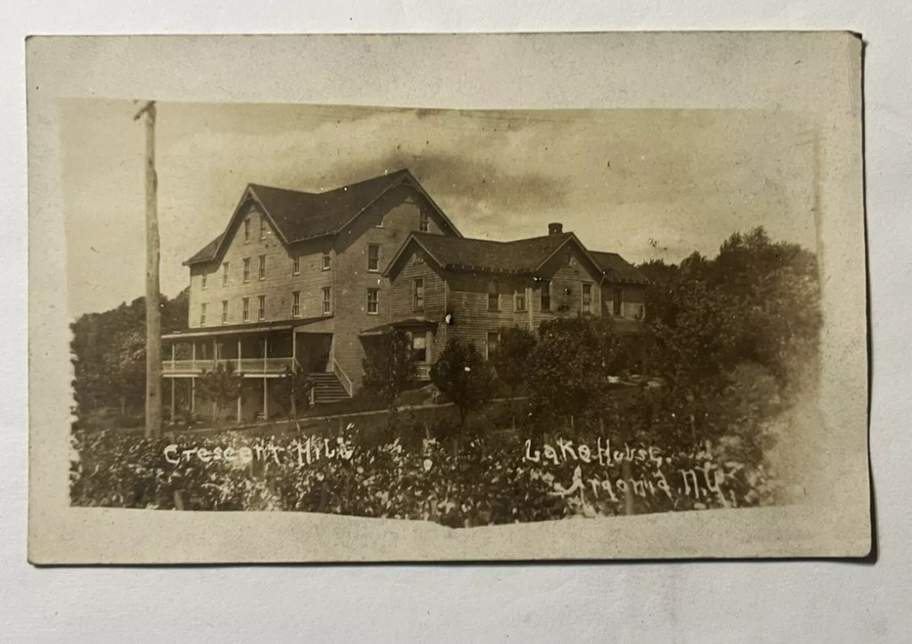 The Crescent View Lake House (Ardonia,&nbsp;N.Y.)